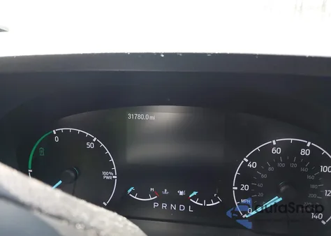 2022 Ford Maverick Xl z USA, uszkodzony, nr VIN 3FTTW8E38NRA17262